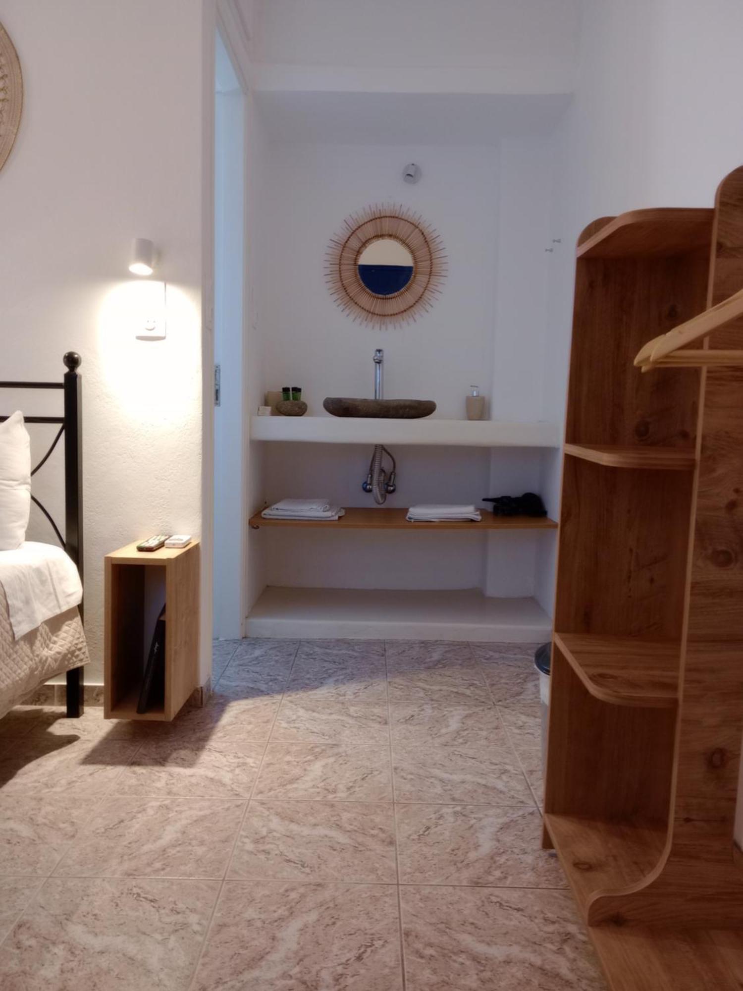 Meltemi Rooms And Studios Anafi Eksteriør billede